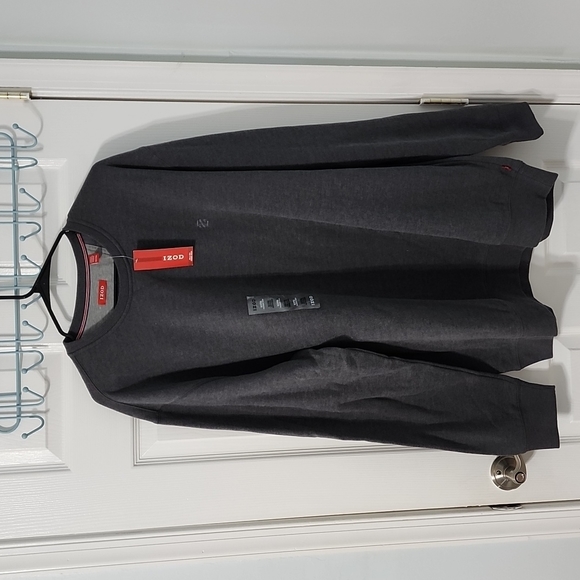 Izod Other - NWT Izod sweater